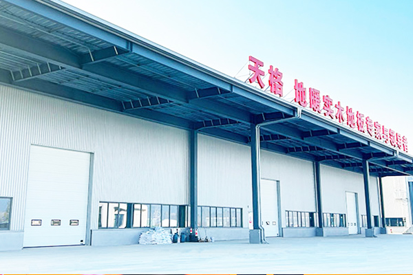 国产提升门厂家盛普莱：产品出口74国，全球6600+企业工厂使用